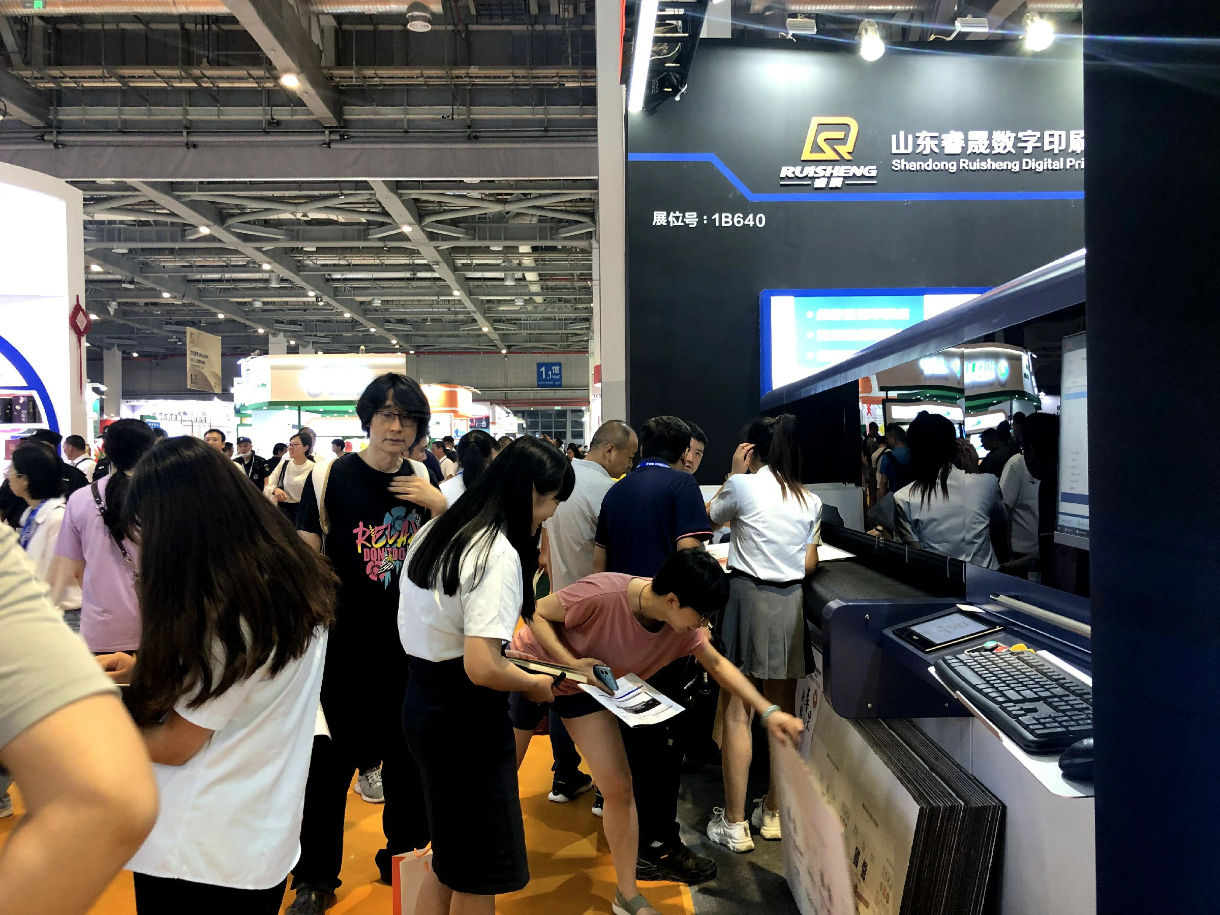 RS1800 - HPA3：为个性化定制纸箱印刷赋能